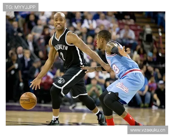 拉菲尼亚与安东尼右边锋战术适配及进攻效率对比分析