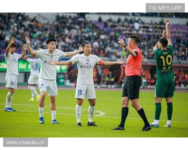 申花中场控场乏力，体系缺陷还是球员状态拖累节奏？