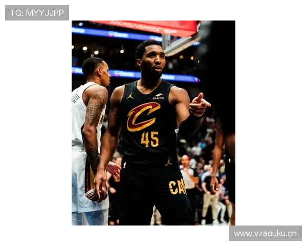 多诺万·米切尔突破投篮效率提升，拉开与库里无球得分差距