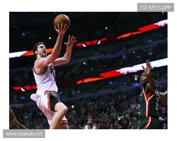 拉里·伯德单打效率显著优于同期内线，拉开球队进攻空间